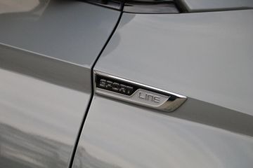 Voertuigafbeelding 12