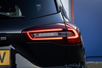 Voertuigafbeelding 8