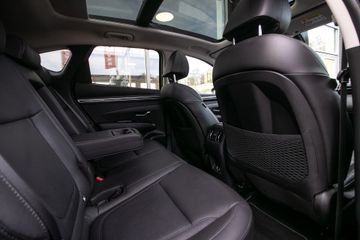 Voertuigafbeelding 6