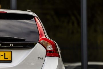 Voertuigafbeelding 6