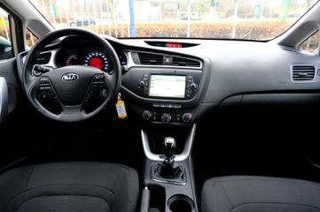 Voertuigafbeelding 9