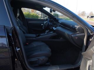 Voertuigafbeelding 12