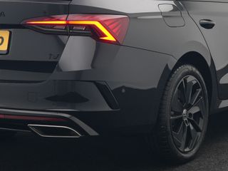 Voertuigafbeelding 8