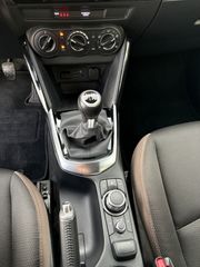 Voertuigafbeelding 16