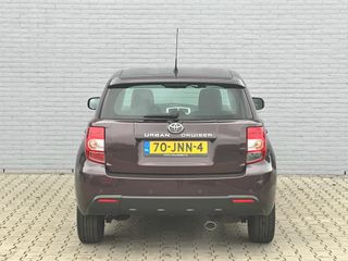 Voertuigafbeelding 6