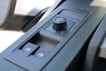 Voertuigafbeelding 37