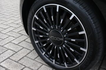 Voertuigafbeelding 6