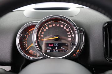 Voertuigafbeelding 11