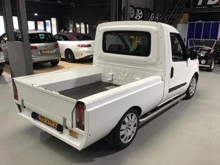 Voertuigafbeelding 13