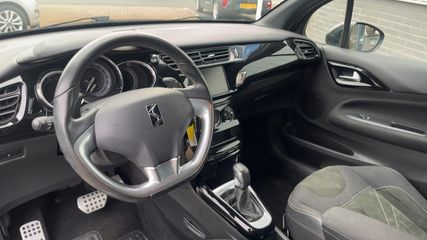 Voertuigafbeelding 24