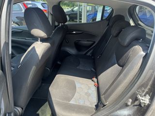 Voertuigafbeelding 12