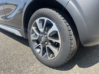 Voertuigafbeelding 6