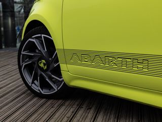 Voertuigafbeelding 14