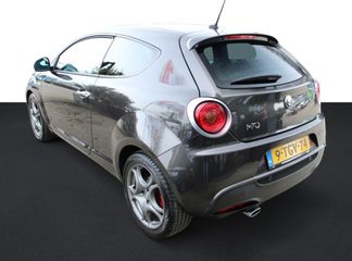 Voertuigafbeelding 5