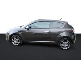 Voertuigafbeelding 6