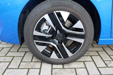 Voertuigafbeelding 9