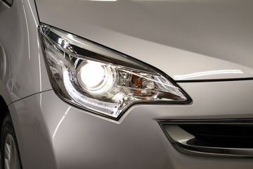 Voertuigafbeelding 10