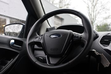 Voertuigafbeelding 3