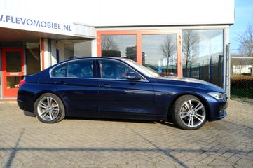 Voertuigafbeelding 3