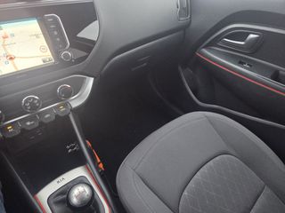 Voertuigafbeelding 13