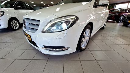 Voertuigafbeelding 11