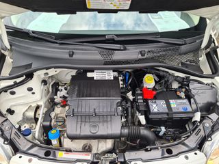 Voertuigafbeelding 9