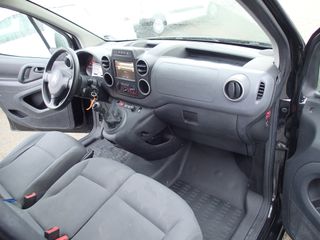 Voertuigafbeelding 19