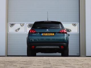 Voertuigafbeelding 8