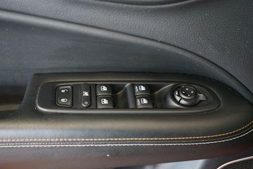 Voertuigafbeelding 21