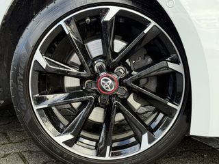 Voertuigafbeelding 6