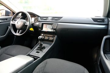 Voertuigafbeelding 4