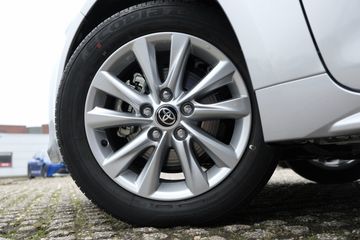 Voertuigafbeelding 8