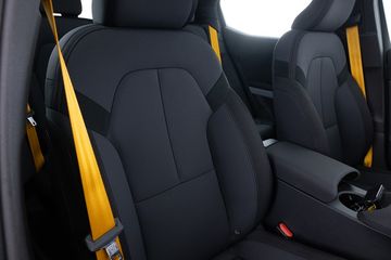 Voertuigafbeelding 4