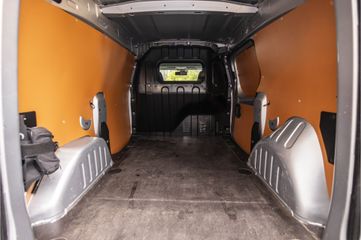 Voertuigafbeelding 12