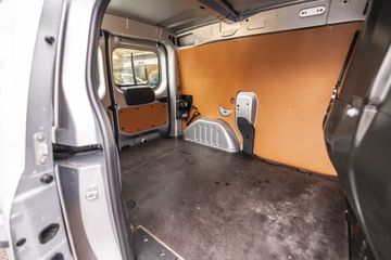 Voertuigafbeelding 13