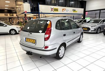 Voertuigafbeelding 10