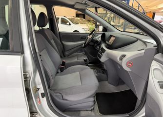 Voertuigafbeelding 16