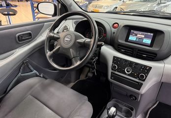 Voertuigafbeelding 17