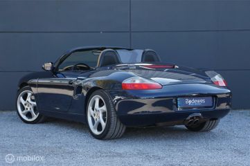 Voertuigafbeelding 4