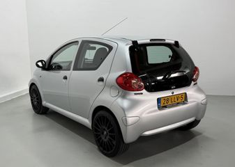 Voertuigafbeelding 4