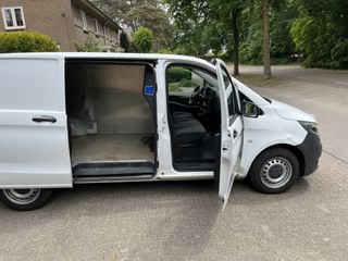 Voertuigafbeelding 6