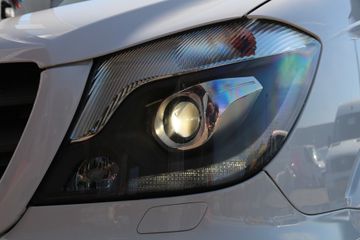 Voertuigafbeelding 14