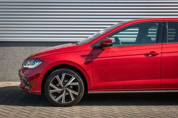 Voertuigafbeelding 6