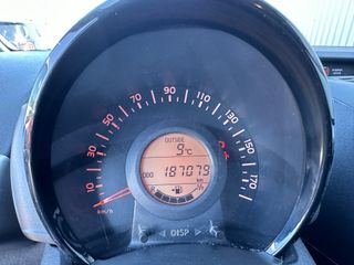 Voertuigafbeelding 19