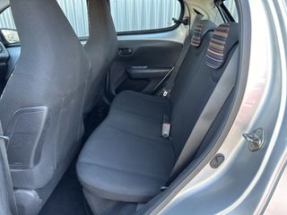 Voertuigafbeelding 5