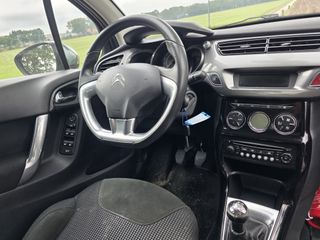 Voertuigafbeelding 12