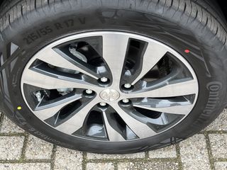 Voertuigafbeelding 8