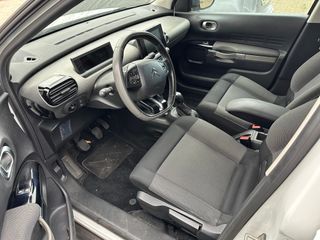 Voertuigafbeelding 4