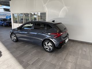 Voertuigafbeelding 3