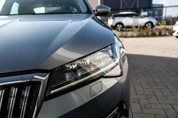 Voertuigafbeelding 12